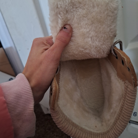 Boots - Picture 7 of 10